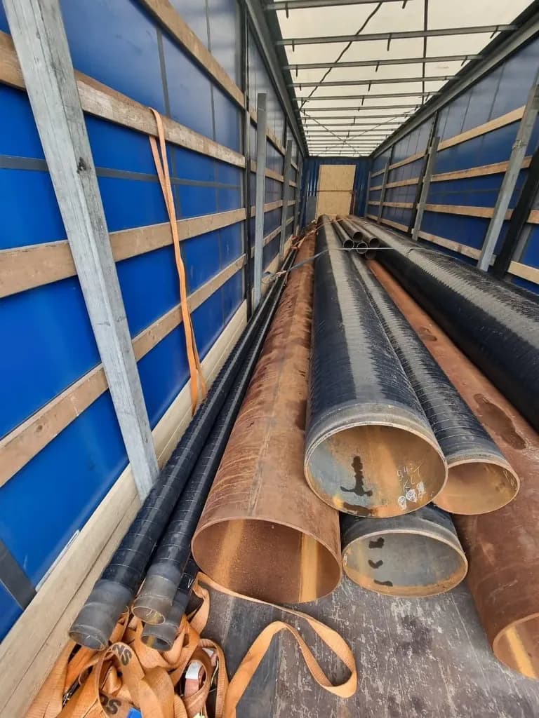 Изолированные трубы – внутри полуприцепа